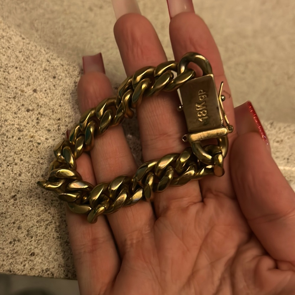 Cuban link bracelet